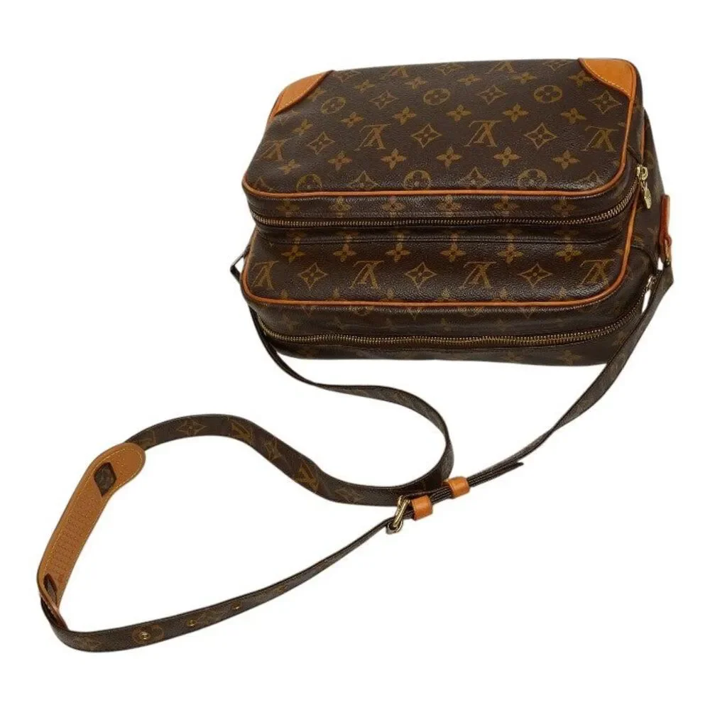 LOUIS VUITTON delivery duty